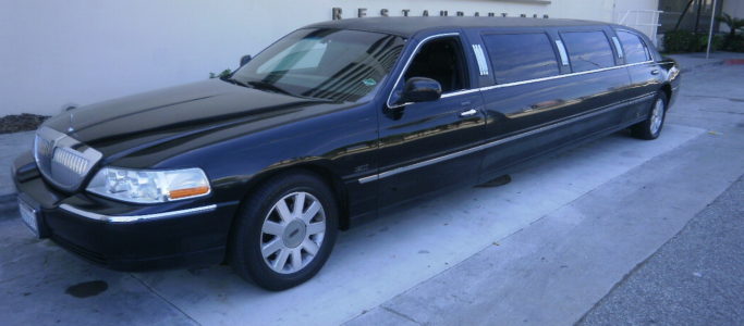 used-2008-lincoln-2008-lincoln-towncar-sedan-stretch-limo-krystal-for